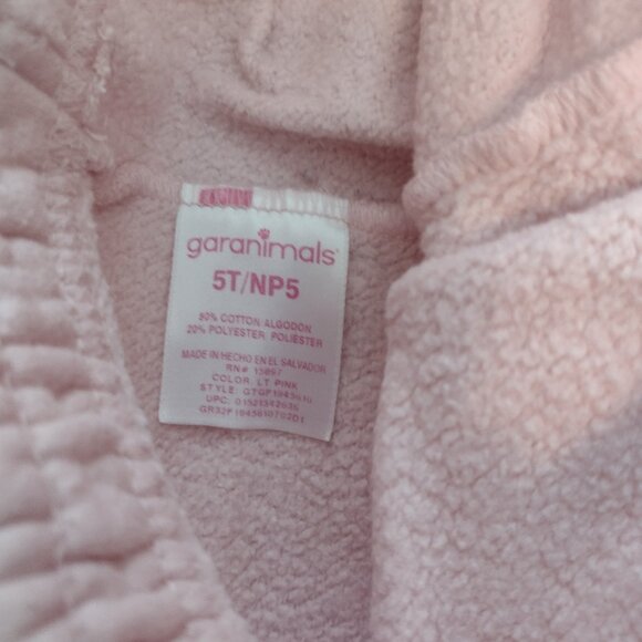 Three pairs of shorts and one pair of pants, 4T - Picture 4 of 15